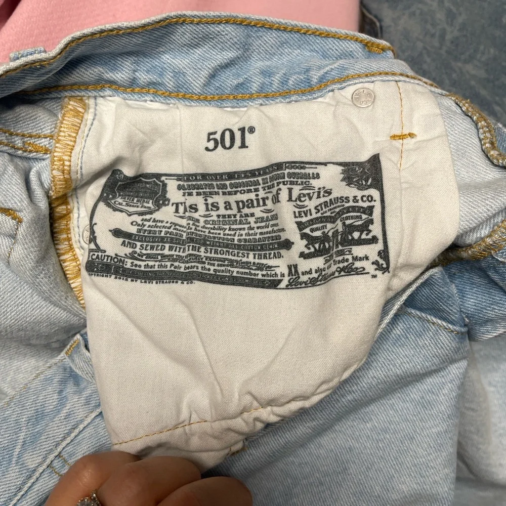 Levi's 501 Light Blue - Picture 13 of 14